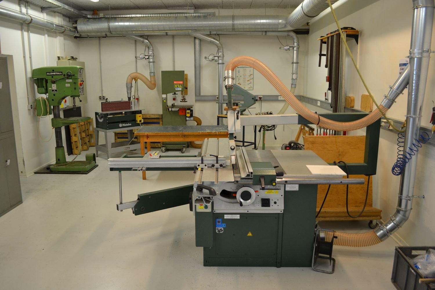 Saws, drills and milling machines for prototypes